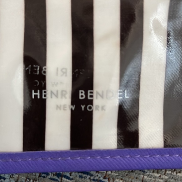 Henri Bendel Mini Hair Straightener - Picture 4 of 8